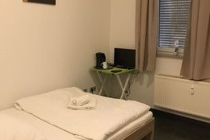 Room 40 of 69