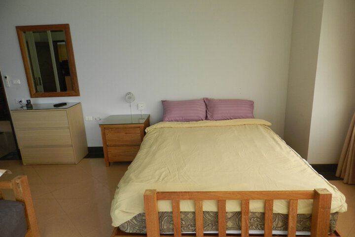 Room 44 of 259