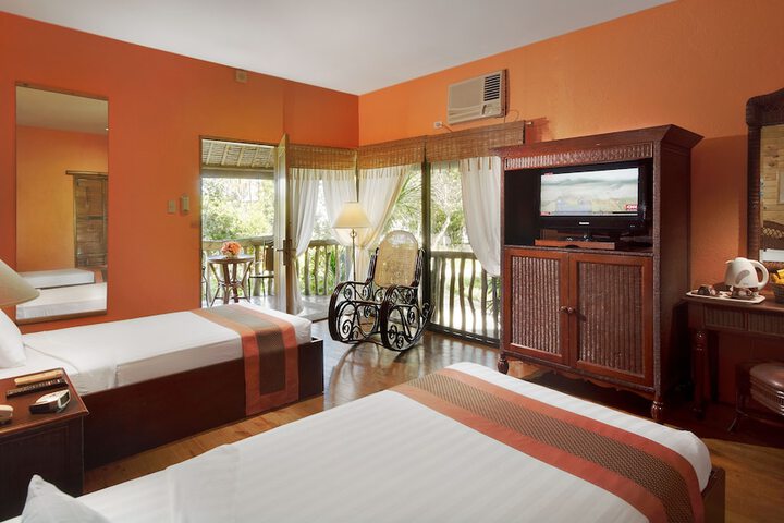 Room 4 of 80