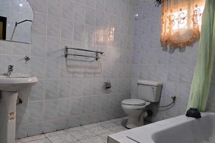 Room 36 of 48