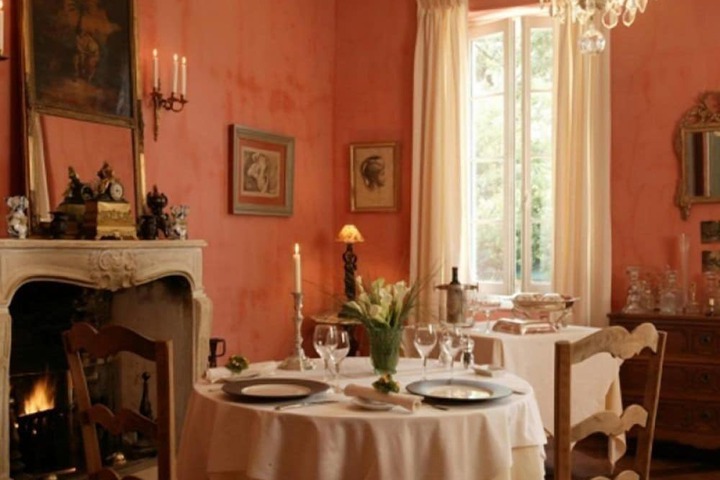 Dining 21 of 43