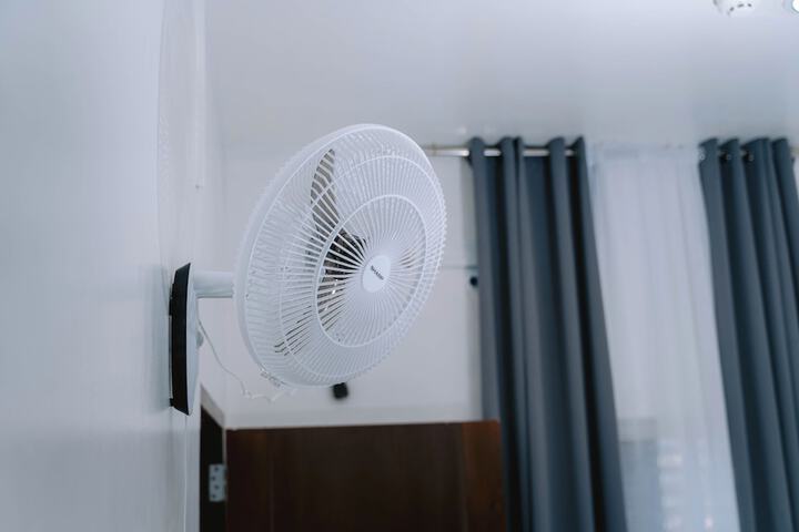 Room 4 of 58