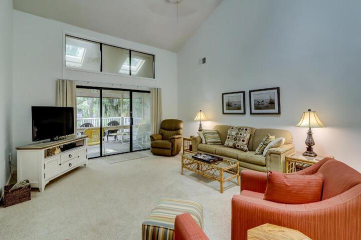 Image of Near the Beach!! Great location and great views!! Bikes & Beach Gear included
