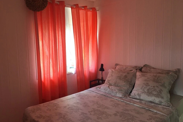 Room 5 of 13