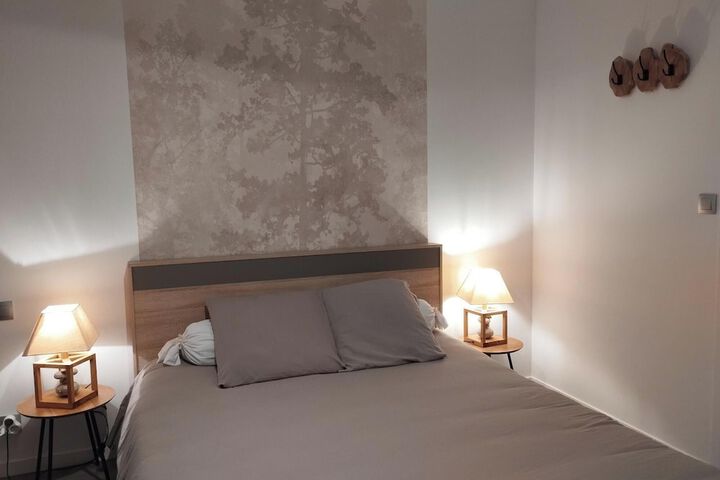 Room 7 of 49