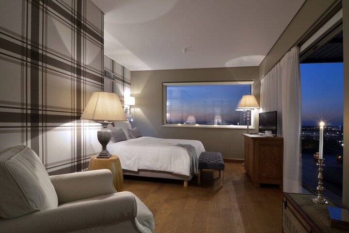 Room 34 of 85