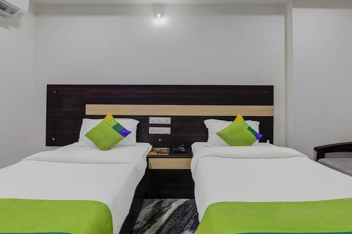 Room 16 of 32