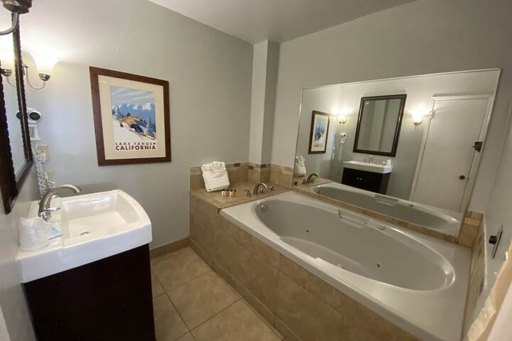 Jetted tub