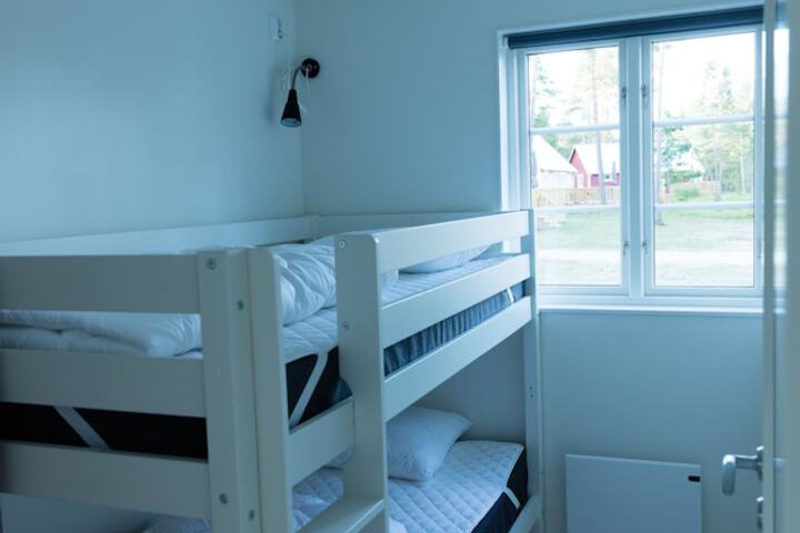 Room 6 of 70