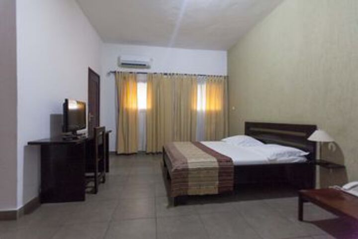 Room 25 of 44