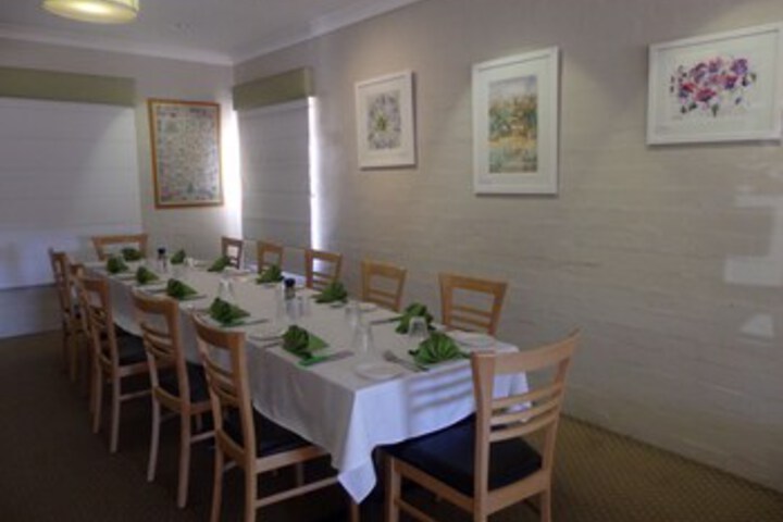 Dining 58 of 84