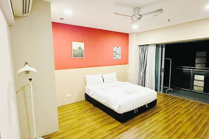 Room 15 of 41