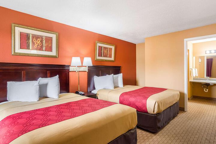 1 Queen Bed Accessible (1 of 8)