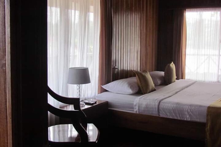 Room 3 of 24