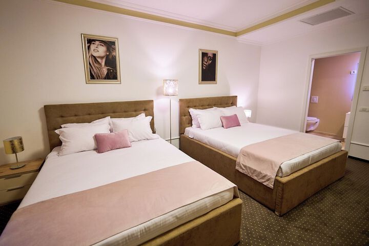Room 14 of 35