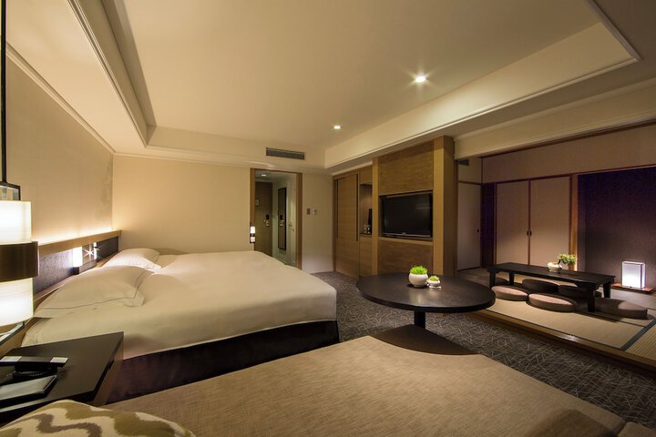 Room 19 of 148