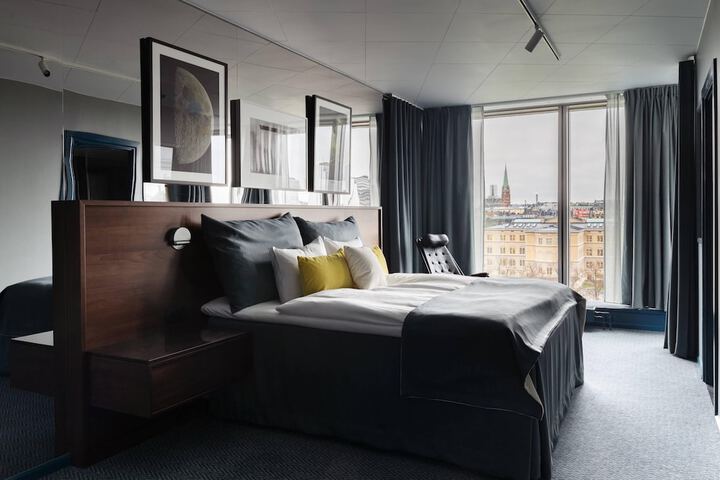 Room 45 of 119
