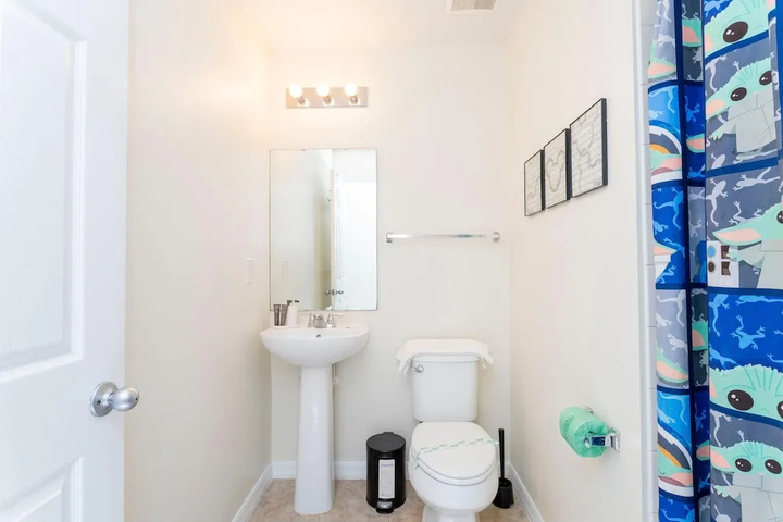 Room 7 of 20