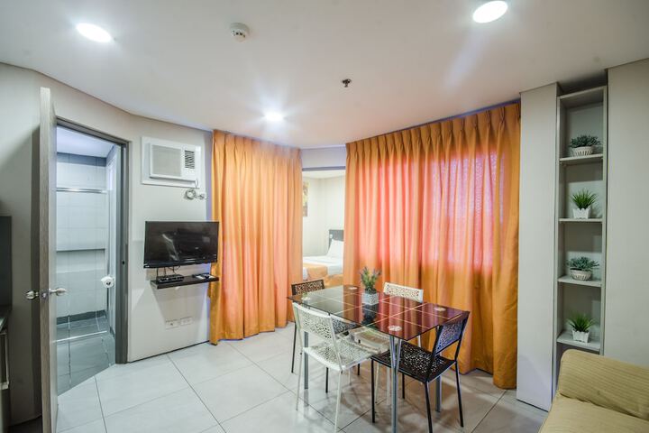 Room 12 of 53