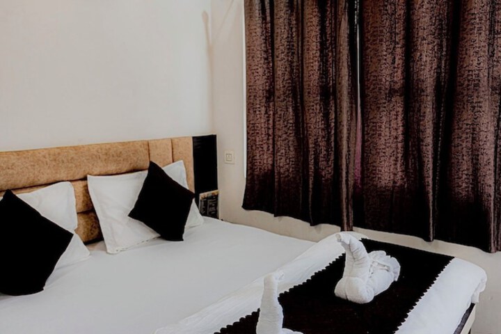 Room 6 of 44