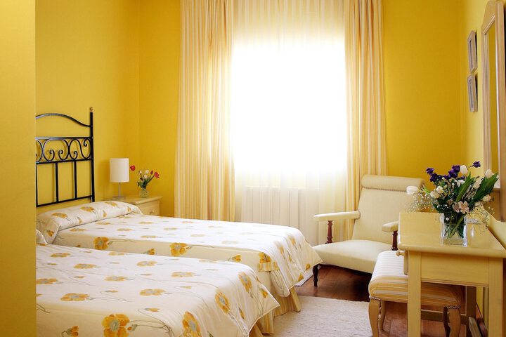 Room 16 of 30