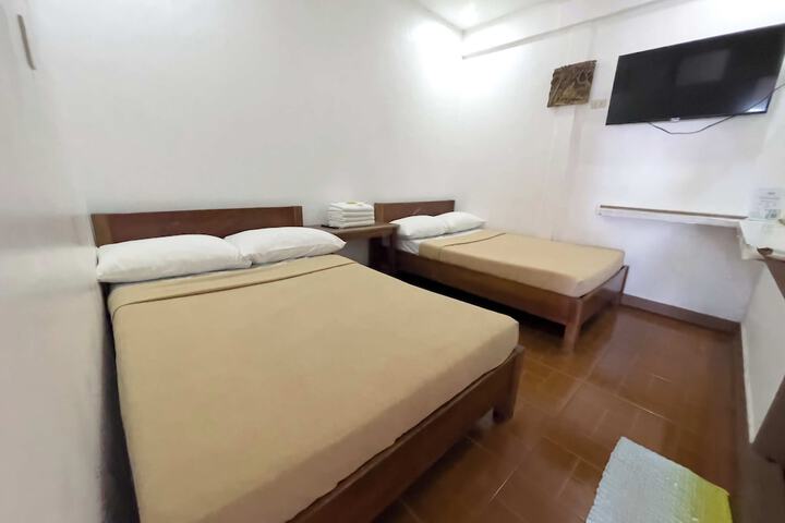 Room 35 of 72