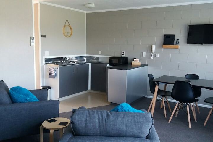 Room 11 of 21