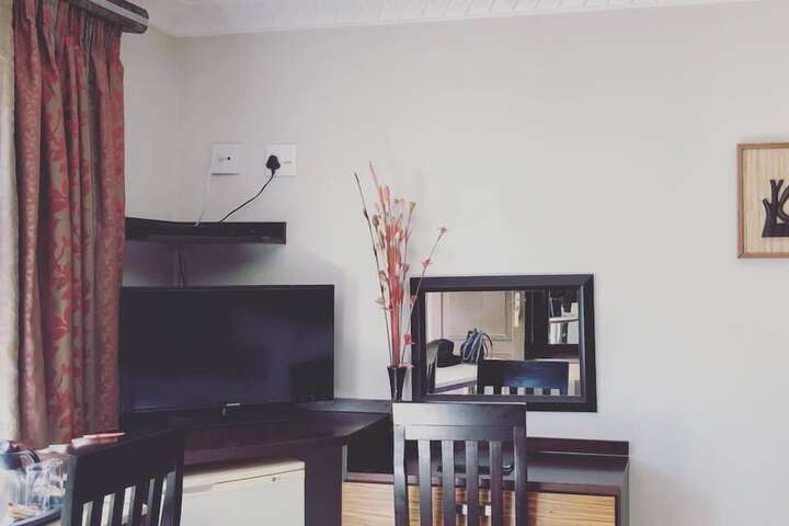 Room 12 of 24