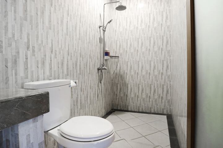 Room 46 of 63