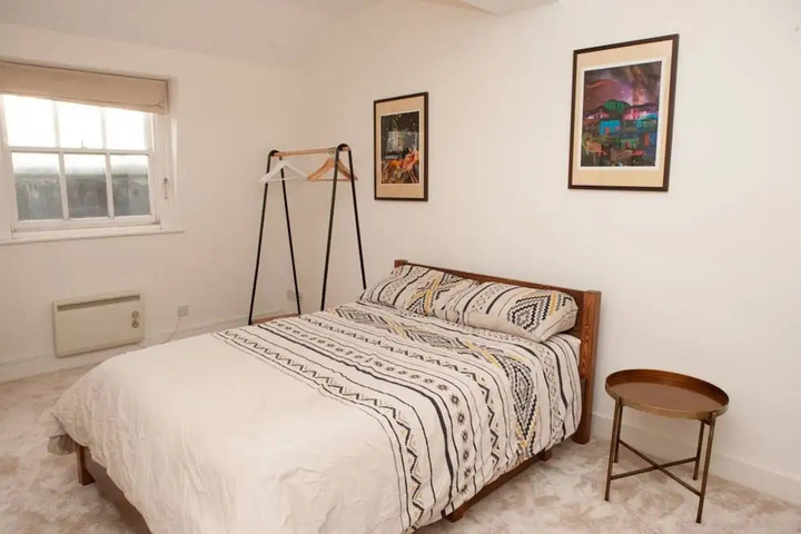 Room 3 of 18