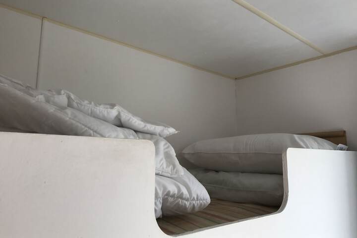Room 9 of 101