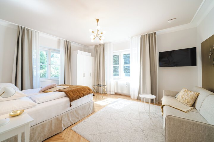 Room 12 of 78
