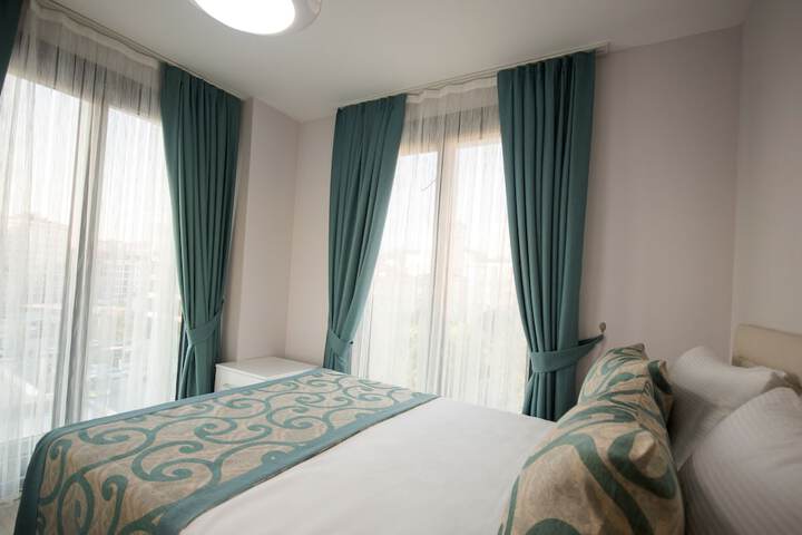 Room 3 of 34