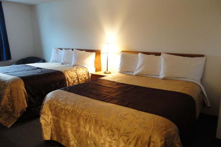 Room 11 of 35