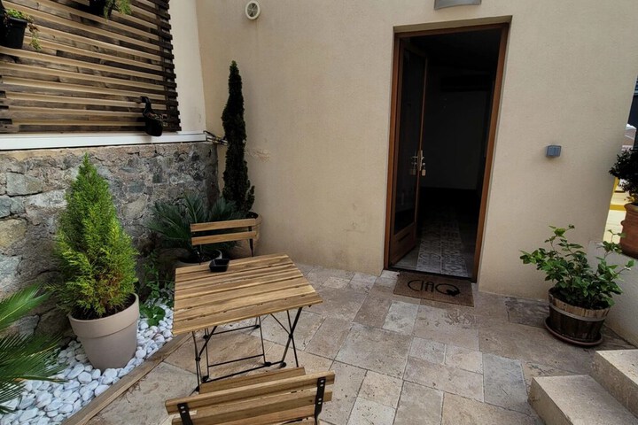 Terrace/Patio 24 of 40