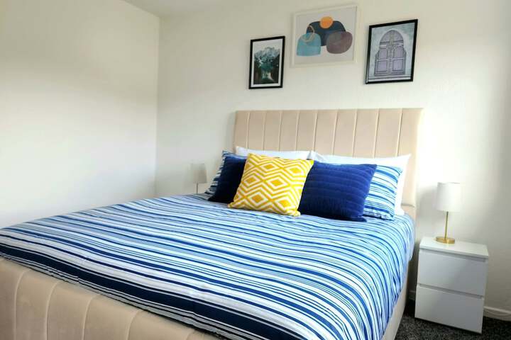 Room 9 of 28