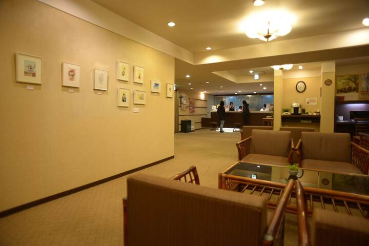 Guest Lobby