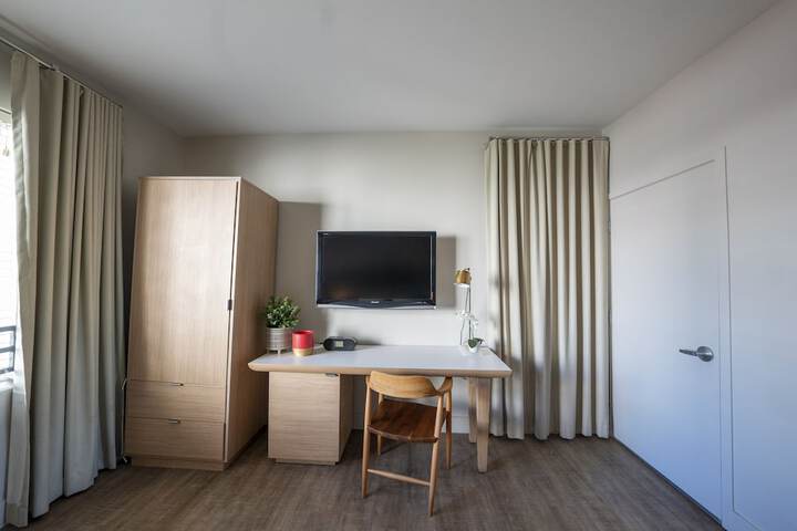 Room 45 of 118