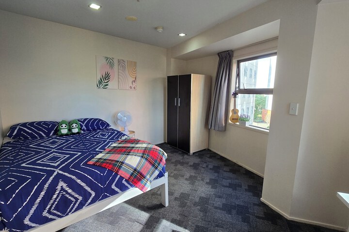 Room 16 of 45