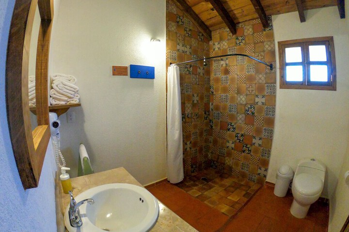 Room 14 of 38