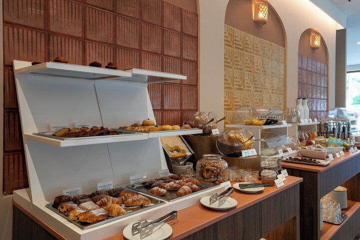 Breakfast/Coffee Service 42 of 51