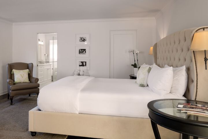 Room 19 of 65