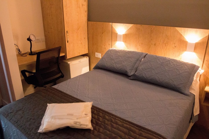 Room 11 of 36