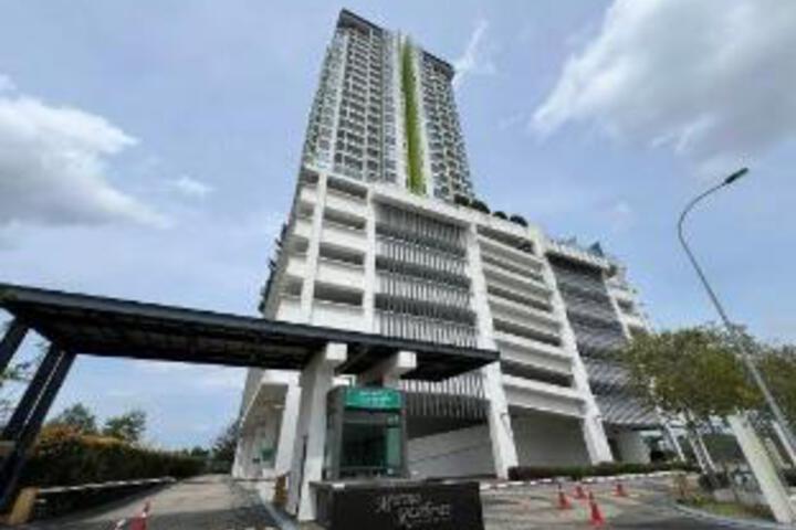 Marina Residence 3BR Shores Haven nr Midvalley CIQ