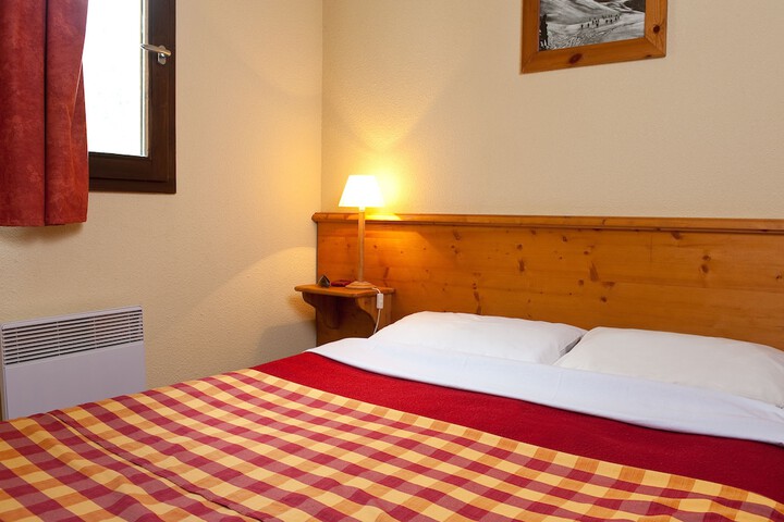 Room 2 of 15