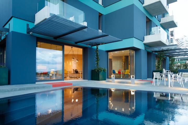 Pool 28 of 42