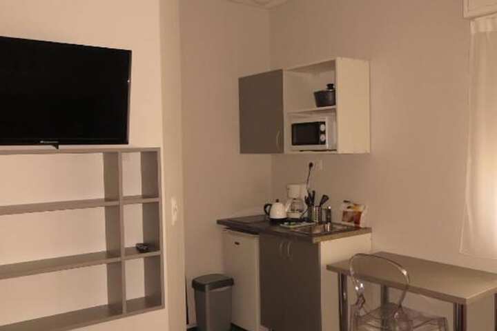 Private kitchenette