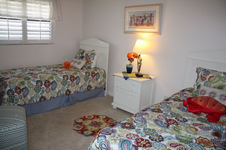 Room 3 of 66