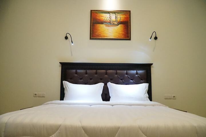 Room 7 of 35
