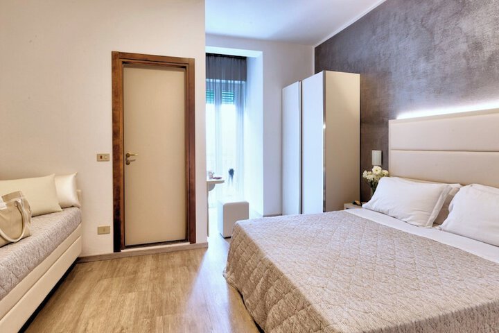 Room 75 of 112